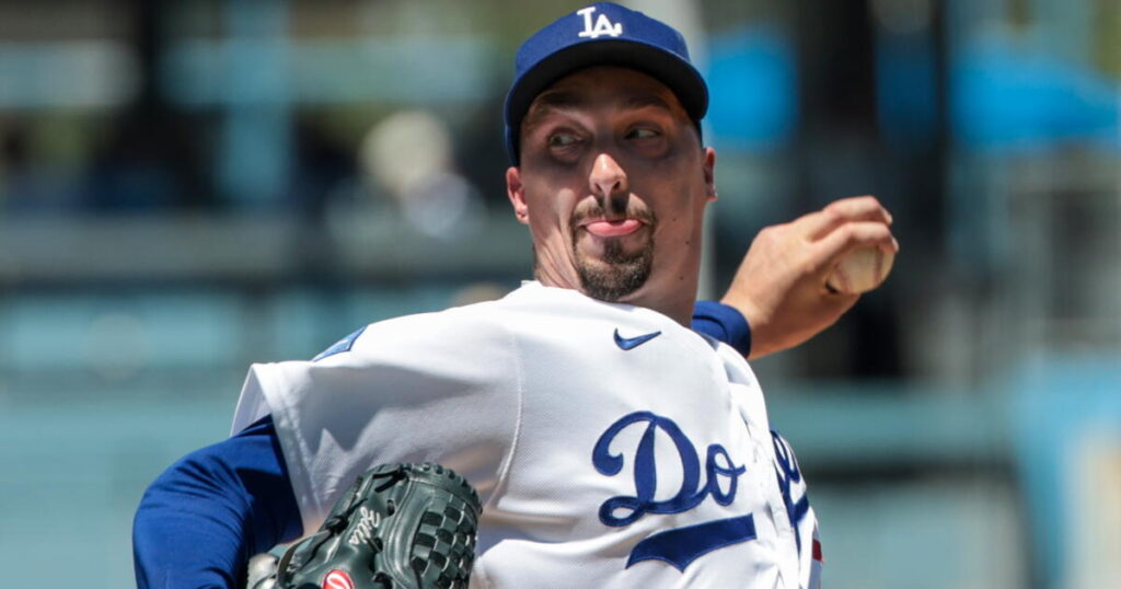 Blake Snell exits Dodgers game because of injury