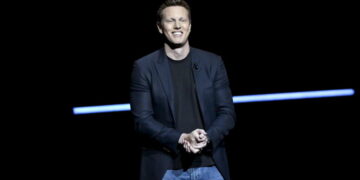 David Ellison won Washington. He’s losing Hollywood