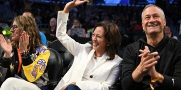 The quiet campaign to stop Kamala 2028 is growing louder