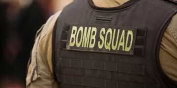 Philadelphia City Hall evacuates 2,500 as bomb squad called in: reports