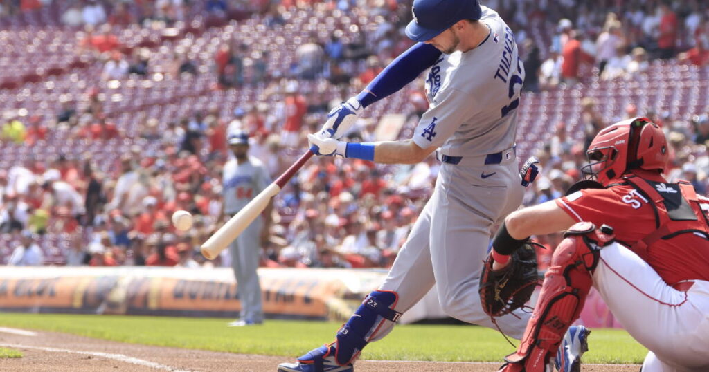 Dodgers breeze past Reds to clinch 13th NL West division title in 14 years