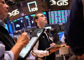 Stocks rally to their best day in 6 weeks after oil prices and bond yields ease