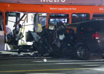 Woman who plowed her SUV into a Metro bus, killing 2, was high at the time, prosecutors say