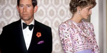 ‘Bellowing buffoon’ King Charles locked in savage war of words with Princess Diana’s brother