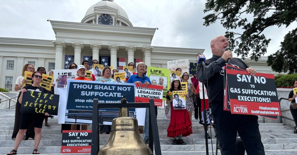 Alabama Executes Inmate After Supreme Court Blocked Last Attempt