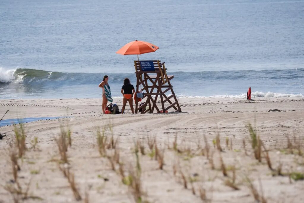 NYC’s illogical leftists get slapped by beach-season reality