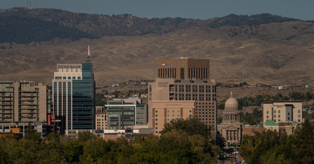 Abortion Rights Activists in Idaho Find Their Pitch: Bring Back the Doctors