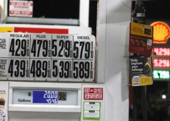 ‘Uh oh’: Panic as major US oil refinery shutdown creates price-shock ‘perfect storm’