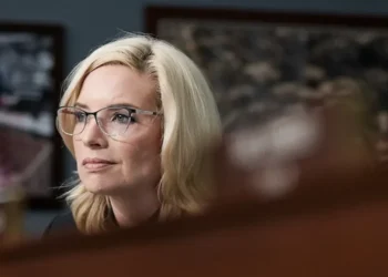 Rich Senate hopeful cries ‘indoctrination’ as critics shred ‘minivan mom’ persona