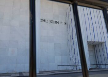 Trump’s blatant Kennedy Center lies unmasked with release of new tax returns: report
