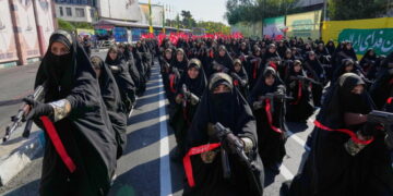 Iranians rally by the hundreds of thousands in biggest show of defiance since war began