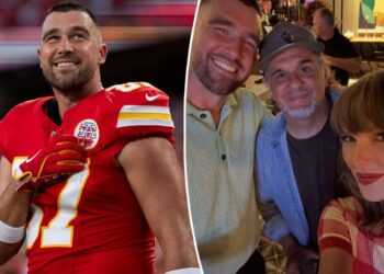 Newlyweds Taylor Swift and Travis Kelce snap sweet selfie after Chiefs win