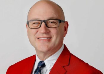 Red-state official who defended gerrymander now accused of stealing small-town election