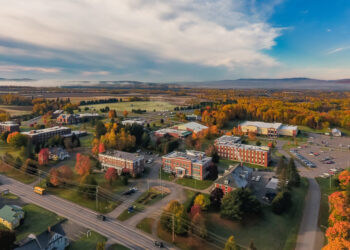 College allowing students to earn a bachelor’s in under a year draws scrutiny