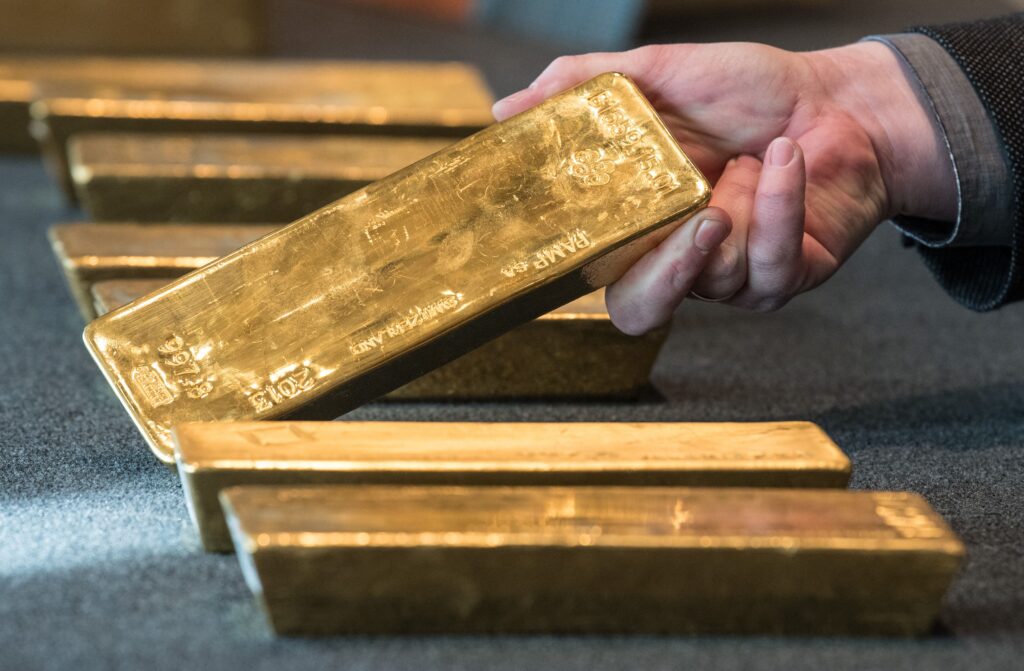 Gold is rushing out of the United States. Cue the panic?