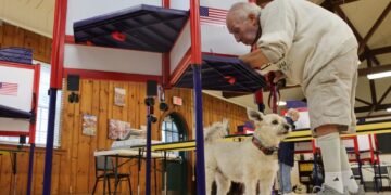 NAACP files lawsuit seeking to bar federal agents from polling places