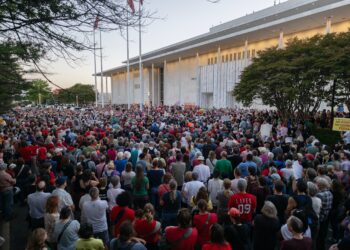Thousands rally outside shuttered Kennedy Center, chanting ‘Hands off!’