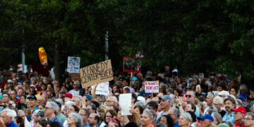 Kennedy Center Supporters Rally Amid Speculation About Possible Demolition