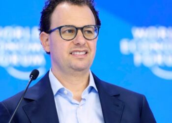As AI companies get closer to ‘recursive self-improvement,’ this physics professor calls full autonomy ‘the worst idea in the history of humanity’