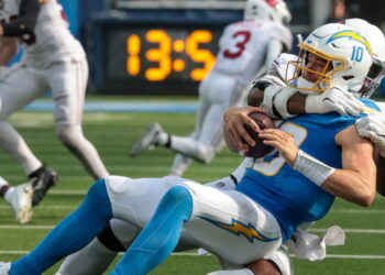 Justin Herbert, Mike McDaniel and Chargers seek urgent reset against Raiders
