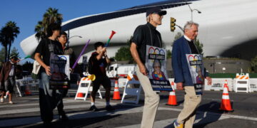 Jedi-themed protest outside Lucas Museum targets L.A. Olympics over worker rights