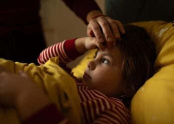 3 science-backed home remedies to ease the common cold