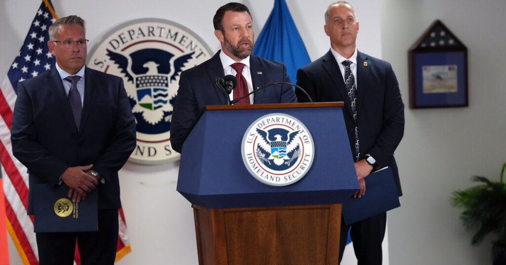 D.H.S. Leader Lost His Pick to Head ICE, as He Struggles to Prove His Toughness