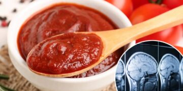 What happened to people’s brains when they ate 2 tablespoons of tomato paste every day