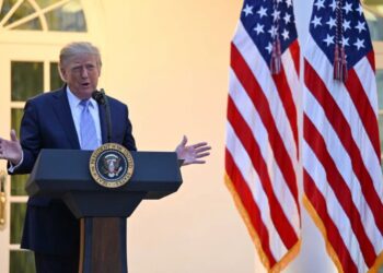 This photo caught Trump off guard — and should scare the hell out of America