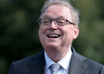 Hassett’s hamburger humblebrag leaves Americans heaving: ‘This is offensively ignorant’