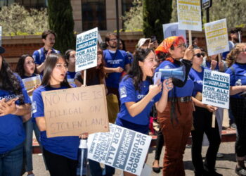 Campus jobs for undocumented students blocked by Newsom veto