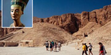 Archaeologists close in on Queen Nefertiti tomb behind walls of King Tut burial site
