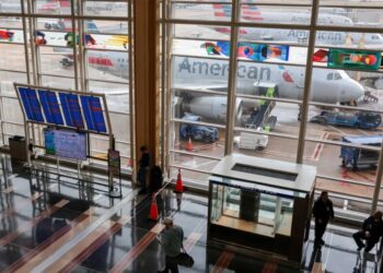 Panic as Trump admin rolls out ‘actually insane’ flight tool: ‘Isn’t going to end well’