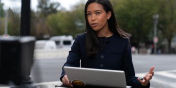 Major TV networks halt pool coverage of Trump over CNN ban