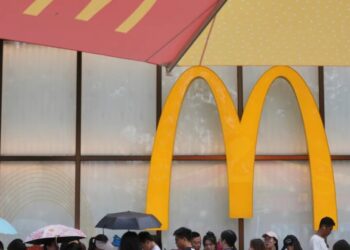 U.S. and China are divided on tariffs, but fast food is their common ground as burgers come to China and boba tea grows in the U.S.