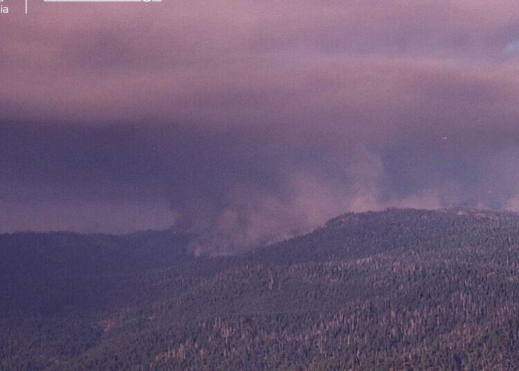 Two killed in helicopter crash fighting wildfire in Yosemite National Park