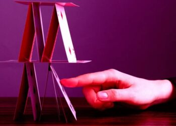 Bloomberg Finds That the AI Industry’s Finances Are a “Wobbly House of Cards”