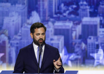 Democrat Jared Golden endorses Republican Mike Lawler in competitive House race