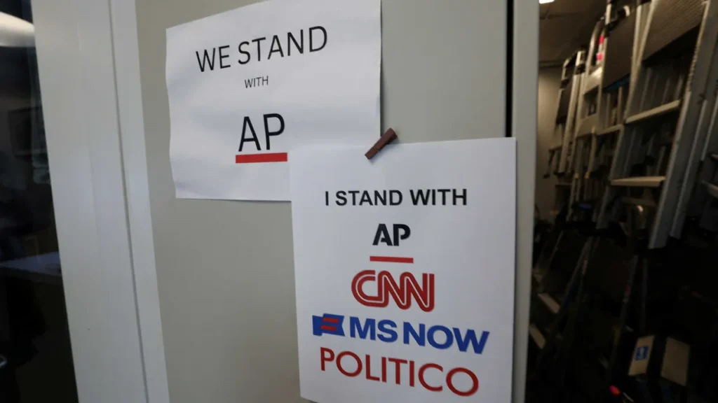 ‘Constitutional crisis’: Jim Acosta flags ominous motive lurking beneath Trump’s press ban
