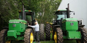 Trump seeks fertilizer deal with Russia ally Belarus amid Canadian tensions