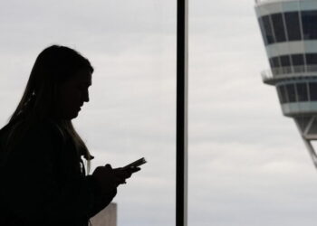 Flights disrupted across the U.S. Northeast due to technical problems at key air traffic center