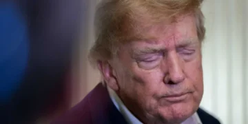 White House insiders quietly reeling after Trump’s ’embarrassing’ media ban: CNN