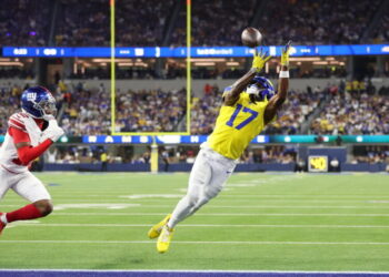 Matthew Stafford, Davante Adams shine as Rams beat Giants in Aaron Donald’s return