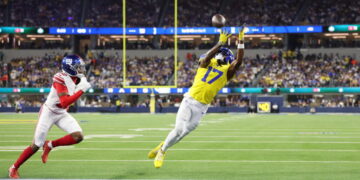 Matthew Stafford, Davante Adams shine as Rams beat Giants in Aaron Donald’s return