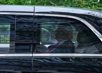 Trump’s plunge into madness enters freefall in preposterous week