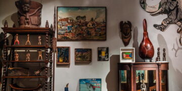 A dying gallery owner’s African art collection numbers 15,000 pieces. His family wants to find it a home