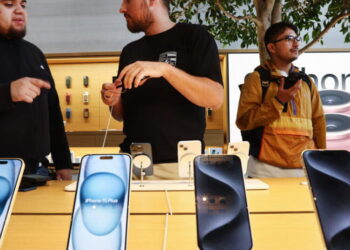 How iPhone users can file to get up to $95 from a $250-million settlement