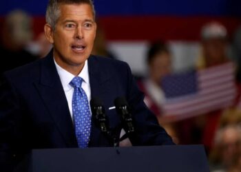 Trump official begs for cash as he shifts blame for flight chaos