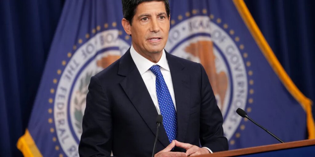 How Kevin Warsh’s rate hike exposed a 2-speed U.S. economy, with AI and housing at the poles