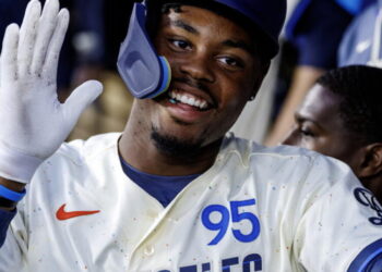 The Dodgers’ Josue De Paula can hit. Now he’s out to prove he can play defense, too
